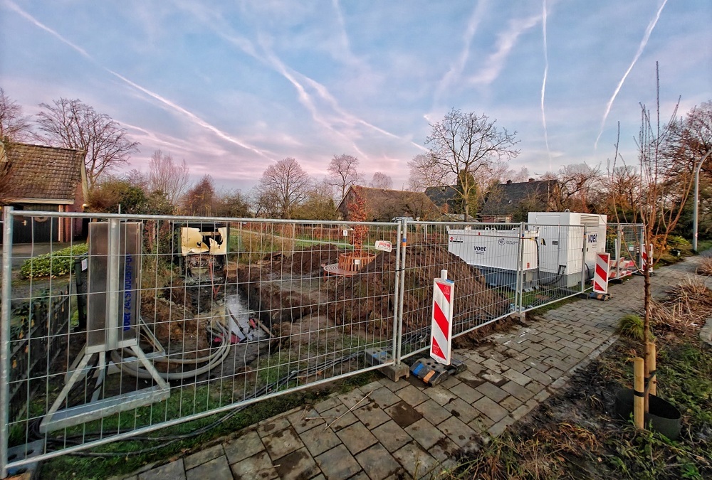 Sinderen-wordt-momenteel-met-noodaggregaat-voorzien-van-stroom-1000072007