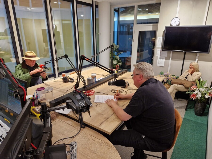ideaal-studio-lochem-ombudsman-en-bart-en-jikkie.jpg