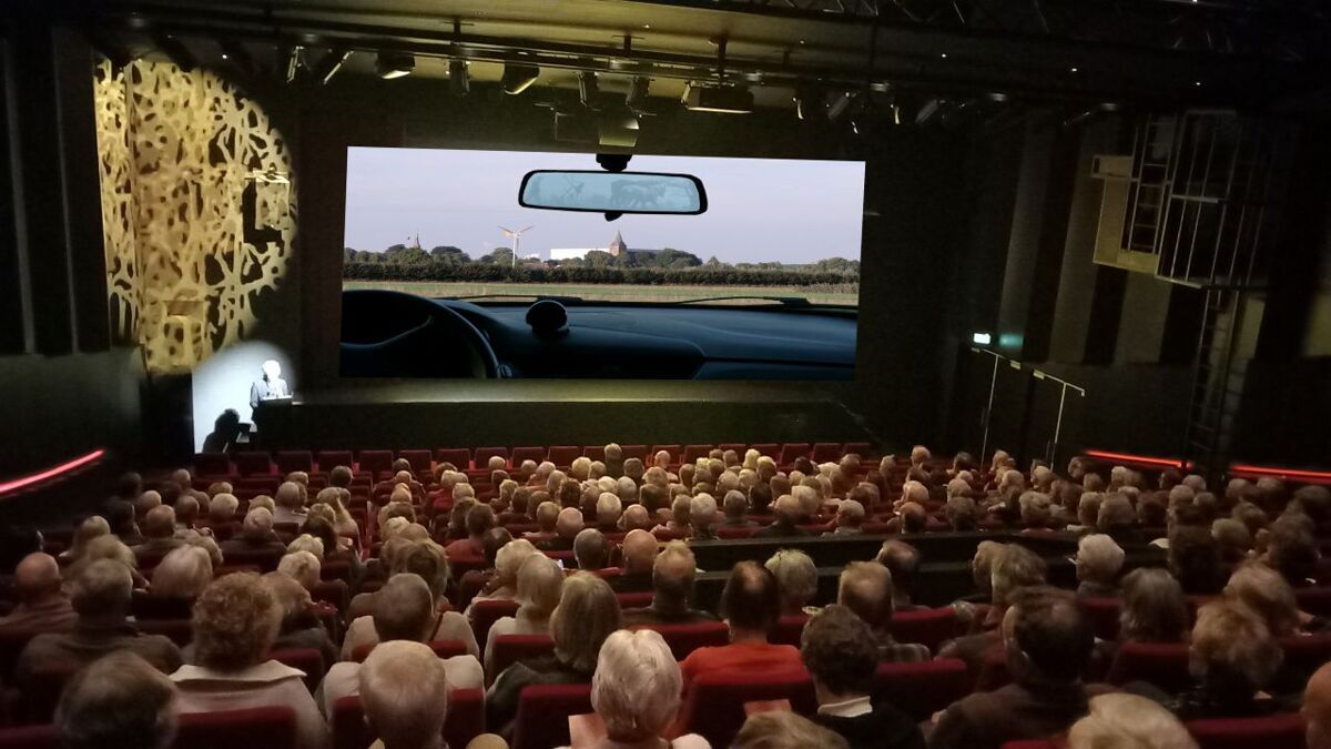 Publiek-geniet-bij-de-2e-filmvoorstelling-van-de-Achterhoek-002