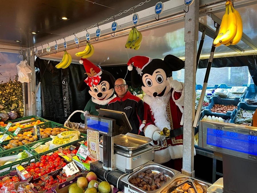 Mickey-en-Minnie-weekmarkt-foto-Marco-Zwart