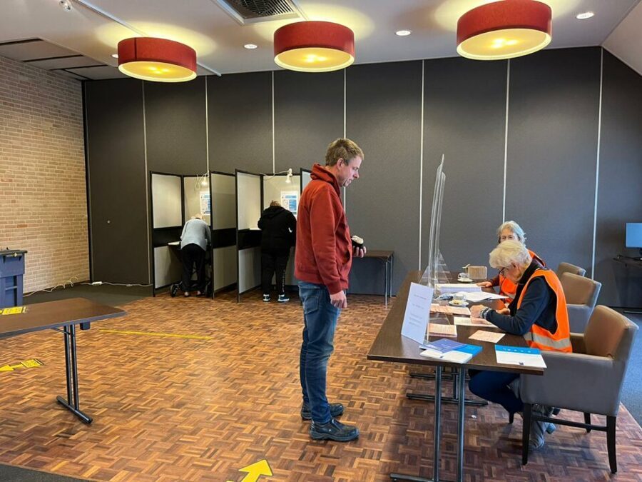 20220316-lochem-stembureau-almen-960x720.jpg