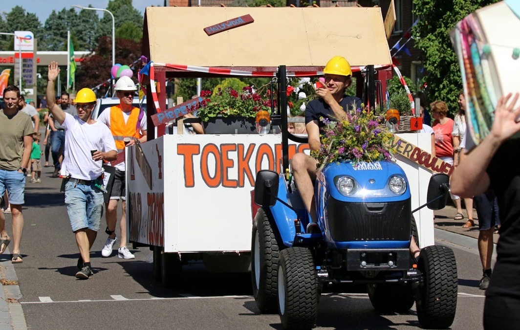 kermisoptocht-halle-archieffoto
