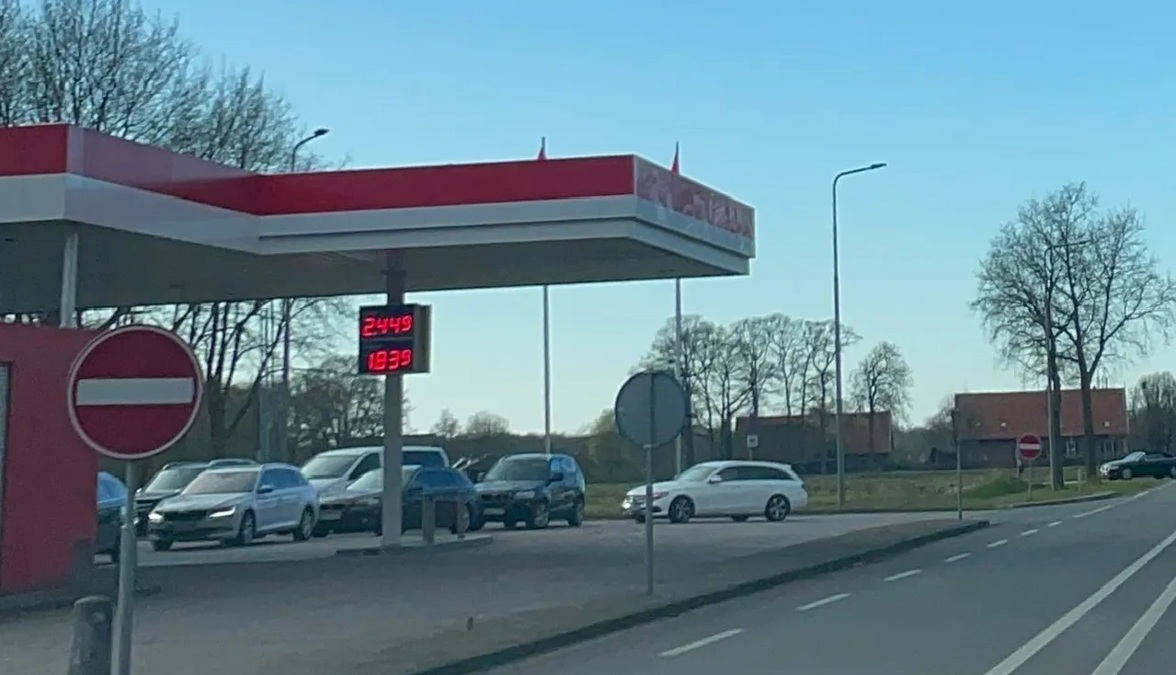 20220318-tanken-duitsland-rtv-slingeland.jpg