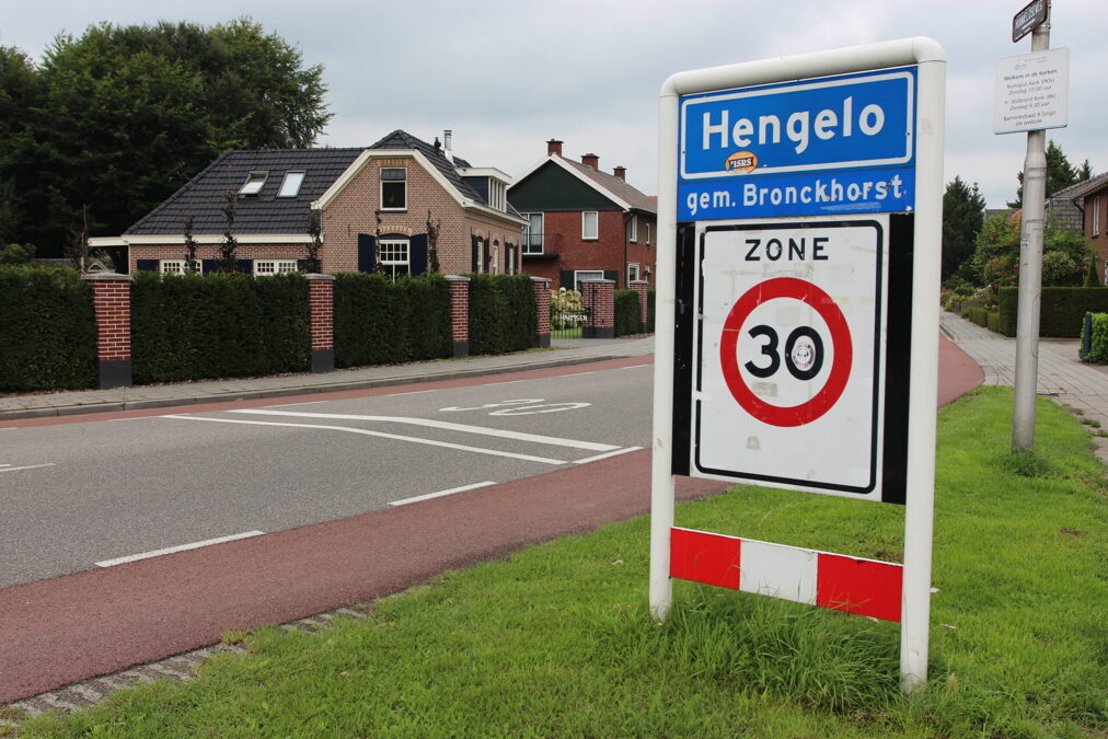 Bord-Hengelo-scaled
