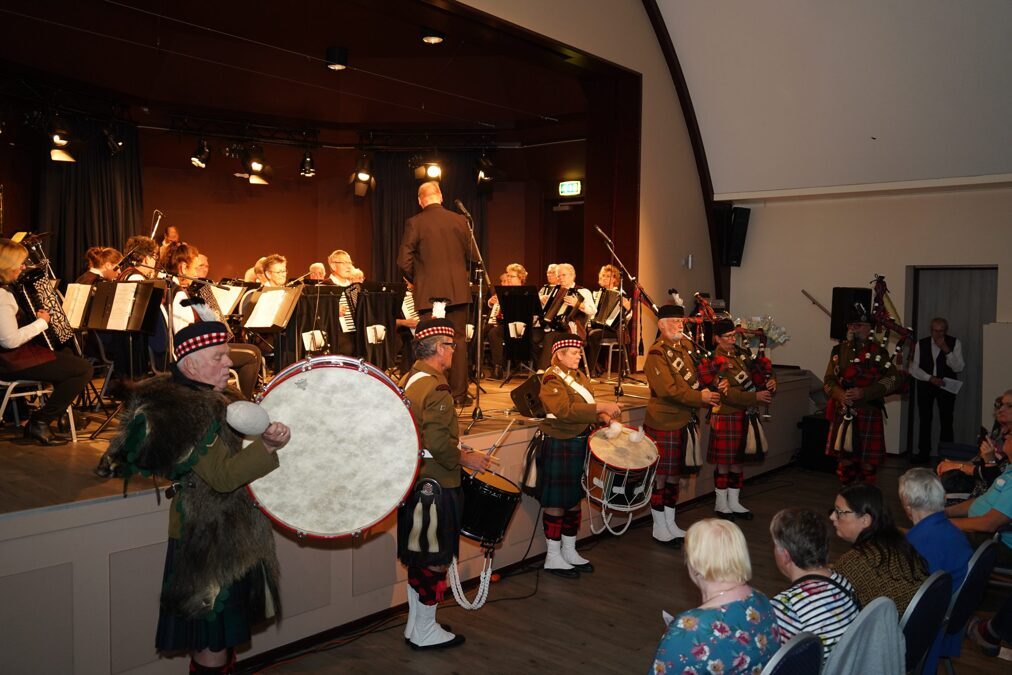 Drukbezocht-jaarlijks-concert-Varsseveldse-Akkordeon-Vereniging-scaled
