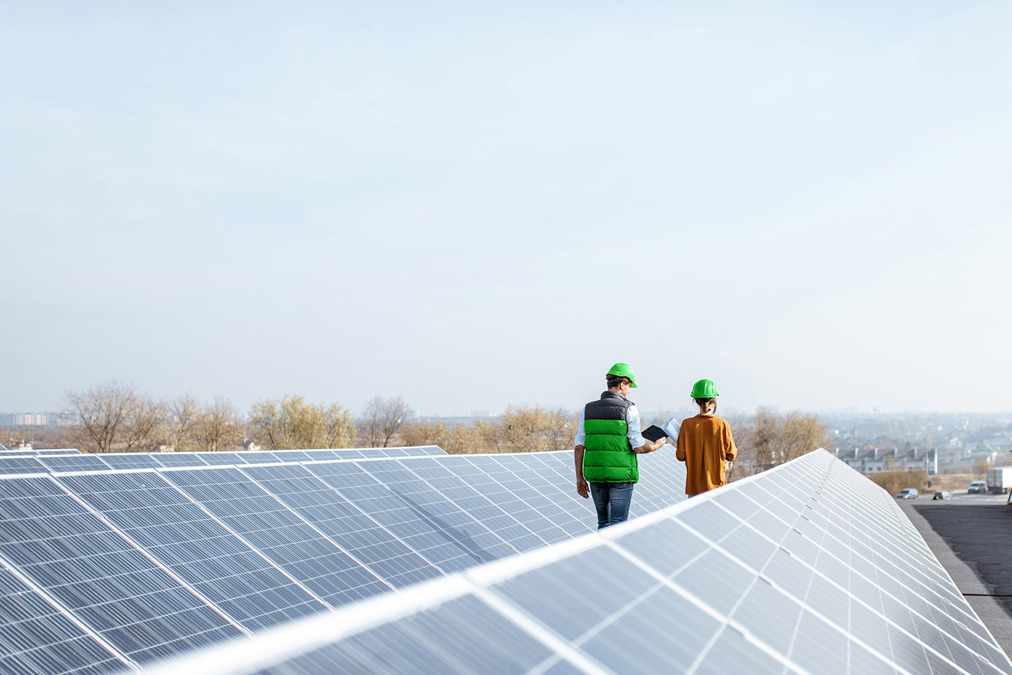 Zonnepanelen-op-bedrijfsdak.jpg