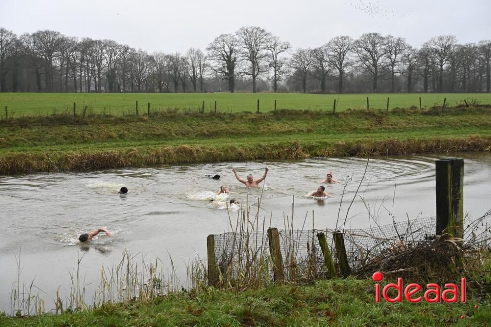 JB-nieuwjaarsduik-2026-01-01-020