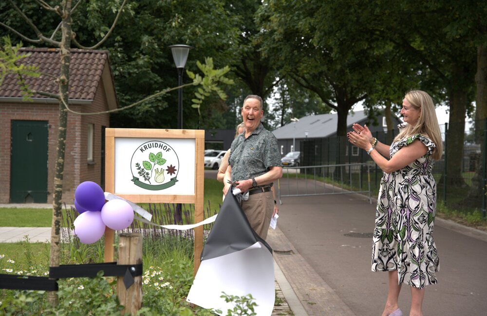 Persbericht_bouw_onthulling bord (002)