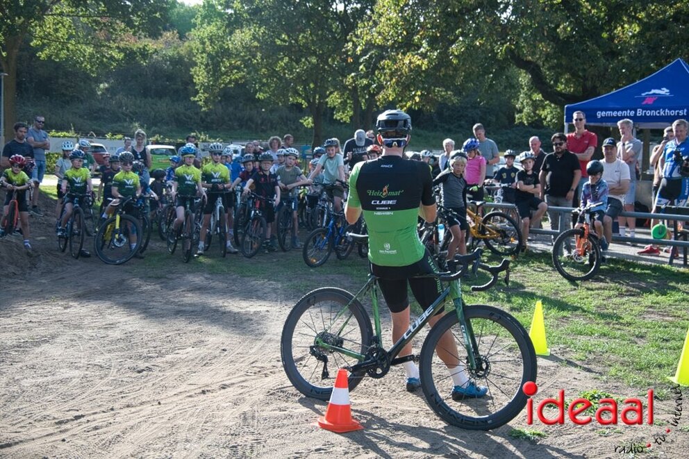 7-10-2026 Clinic veldrijden met Joris Nieuwenhuis (17)