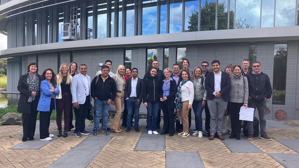 13-Colombiaanse-waterbestuurders-brengen-bezoek-aan-Waterschap-Rijn-en-IJssel