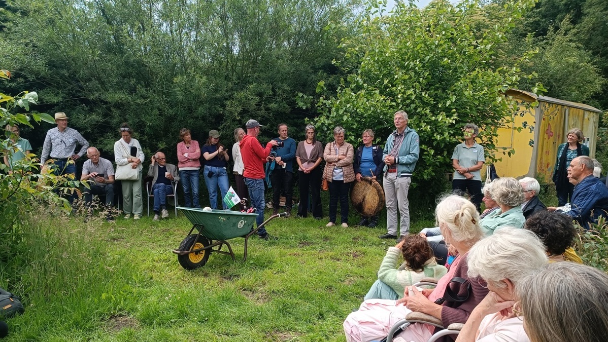 20250609-Kick-off-van-de-crowdfunding-van-Stichting-Levende-Grond-in-Joppe