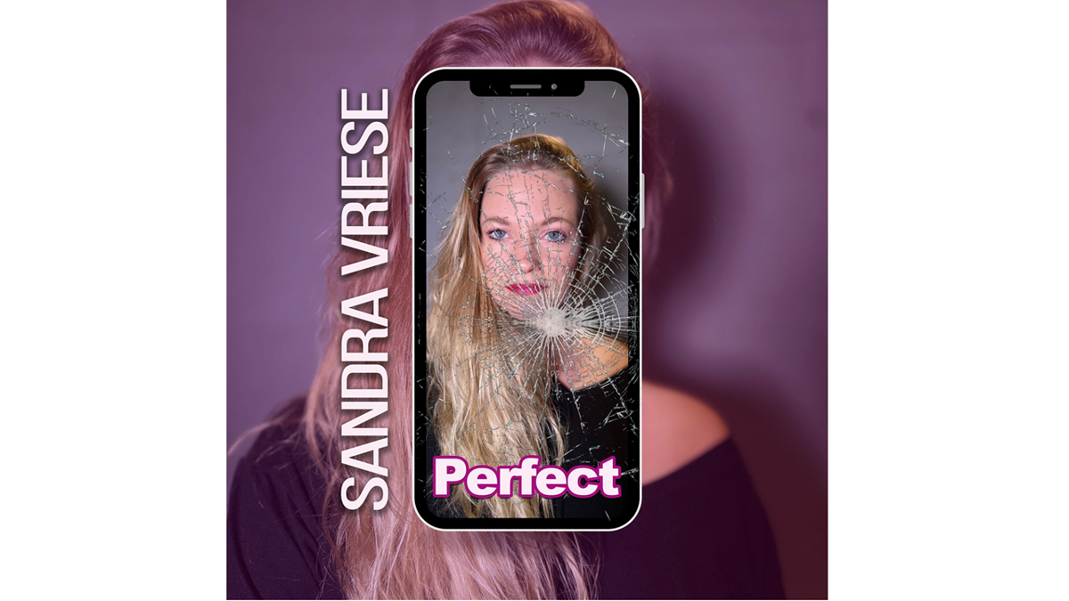 single-Perfect-Sandra-Vriese