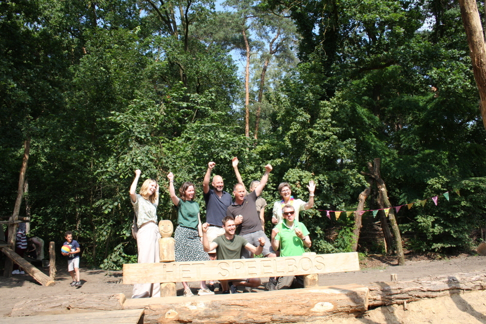 Feestelijke opening nieuwe speelplek Bloemenbuurt in Zelhem