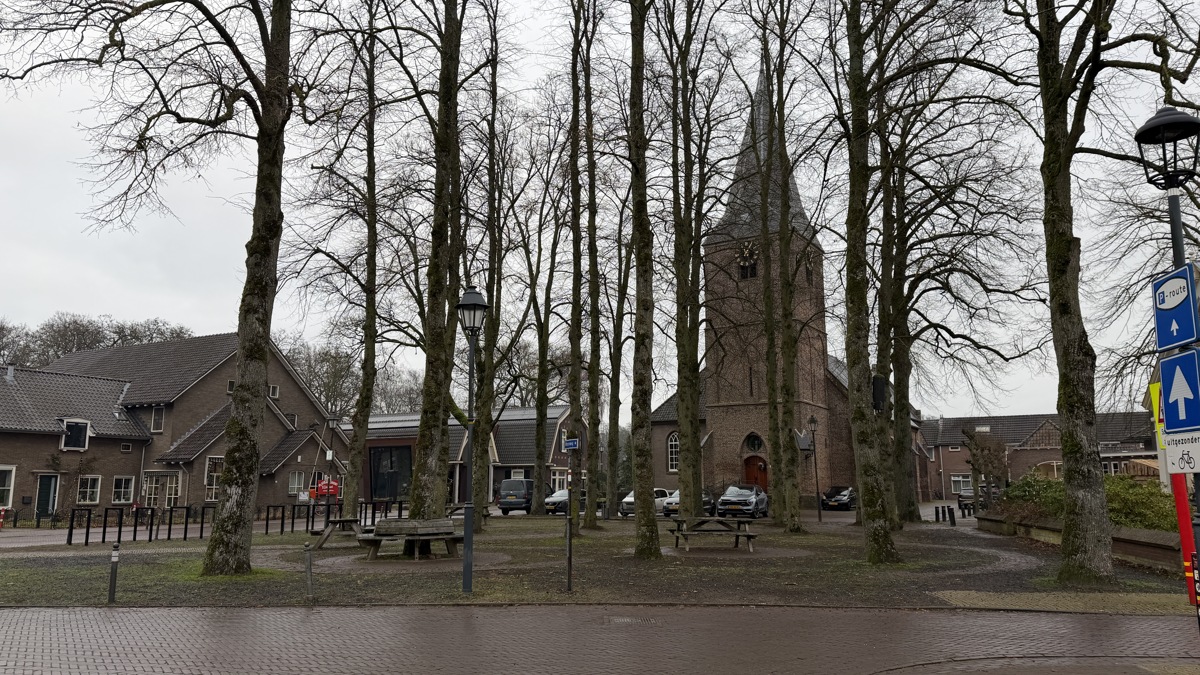 Dorpskern Almen.7770
