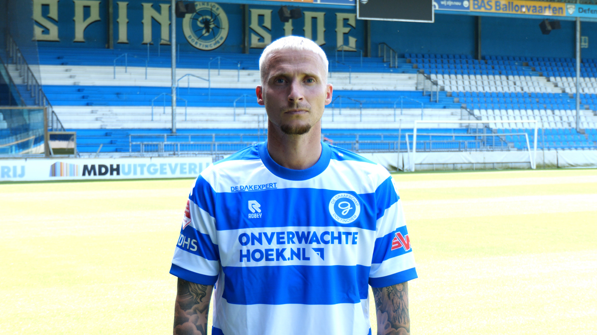 7-Alexander-Buttner20