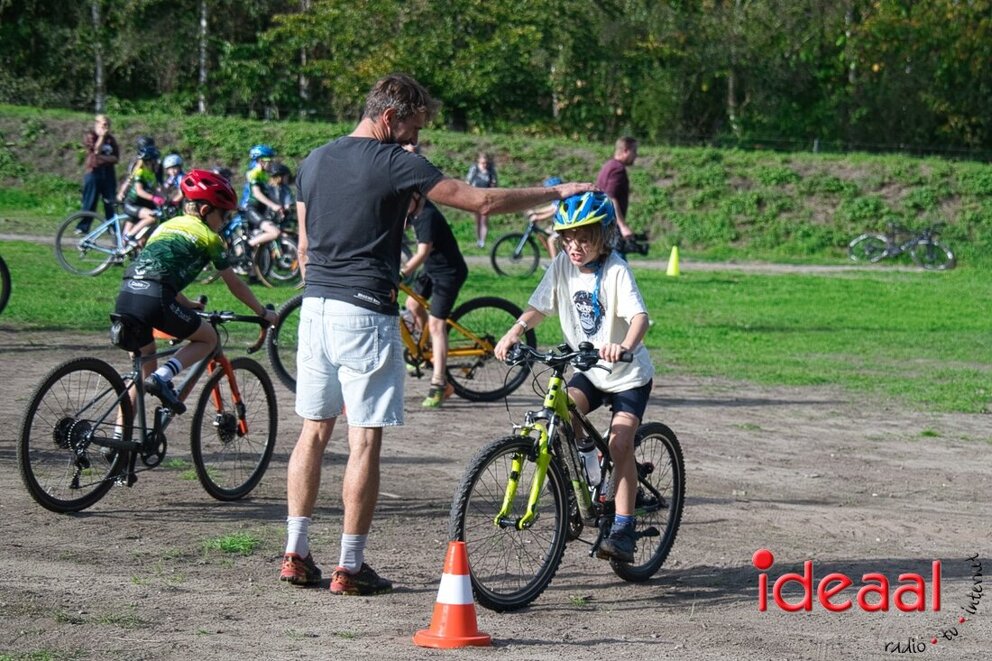 7-10-2026 Clinic veldrijden met Joris Nieuwenhuis (36)