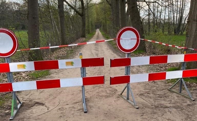 FOTO-wegafzetting-lage-wolboomsdijk-20-04-2023.jpg