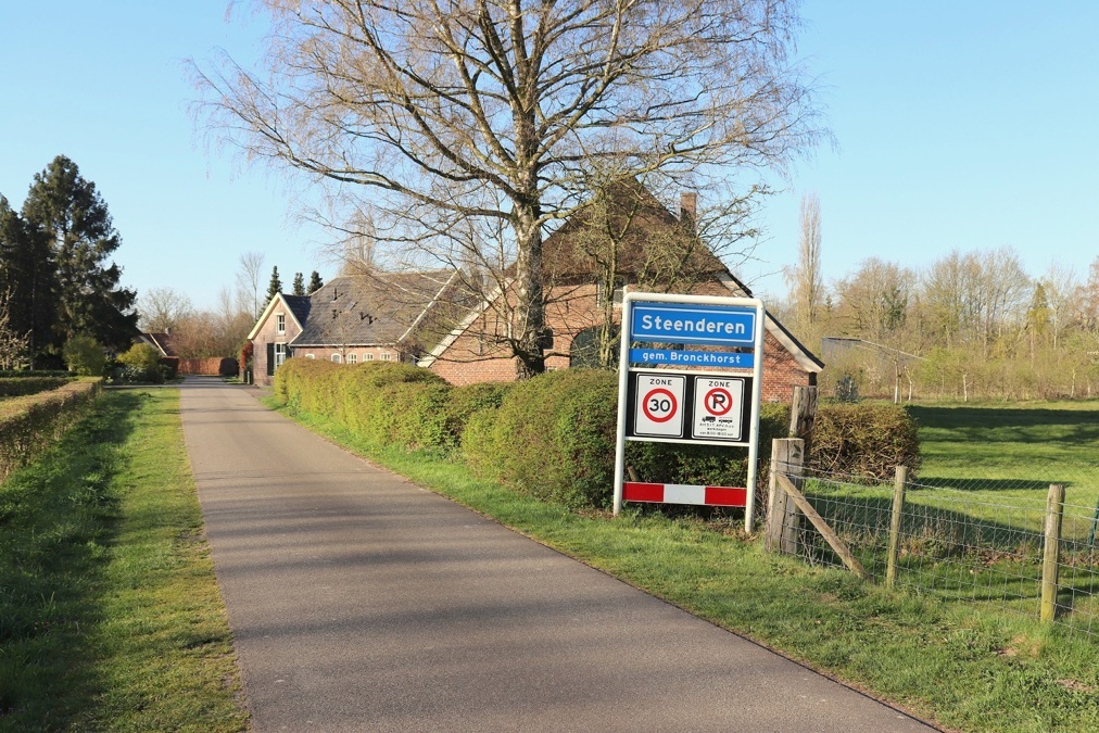 Entree-Steenderen-bij-Molenkolkweg.jpg