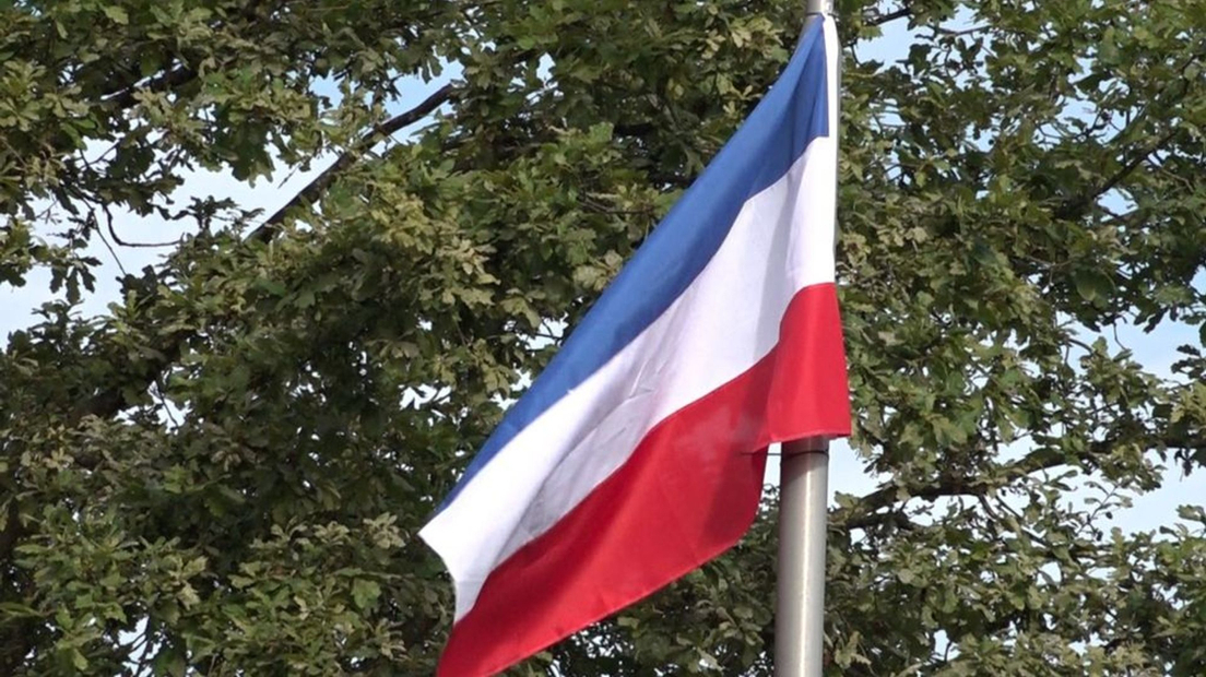 omroep-gelderland-omgekeerde-vlag-winterswijk