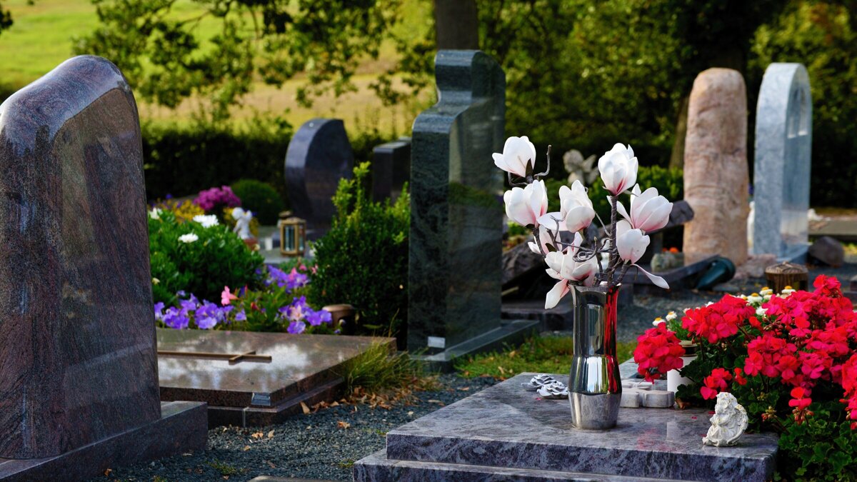 congerdesign-graves-3683272