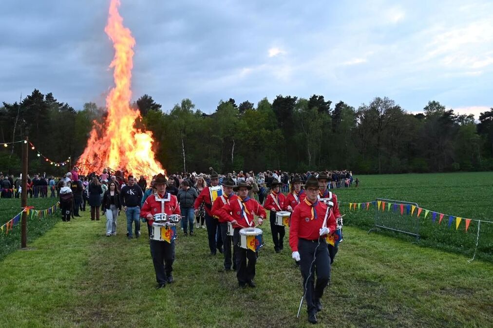 JB-paasvuurexel2025-04-20-00060