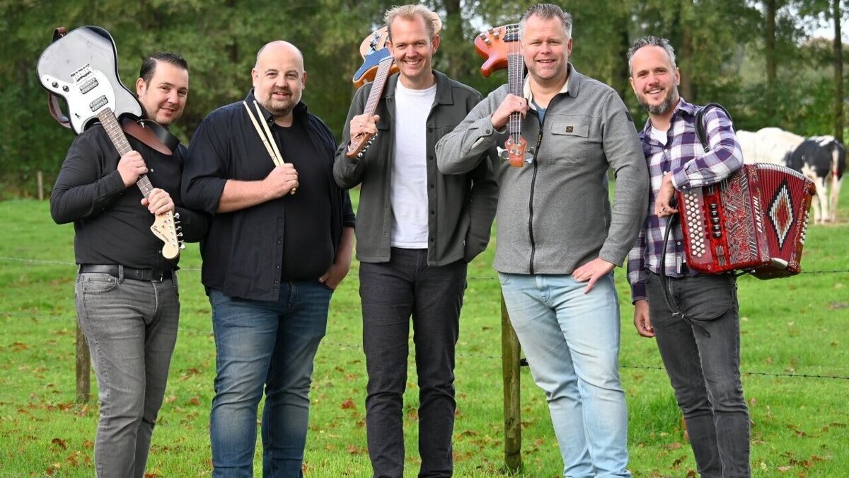 20251026gewoonverdan01 - Ron Patrice Chiel Erik en Koen - Foto door Rob Verkerke - small (002)