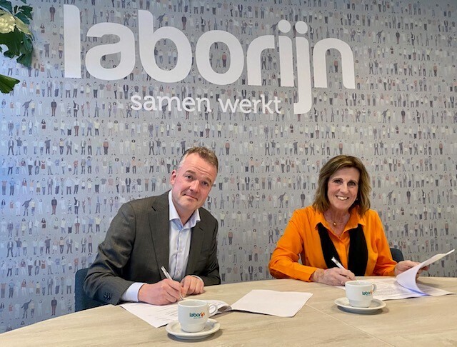 Ondertekening-samenwerkingsovereenkomst-Laborijn-Present