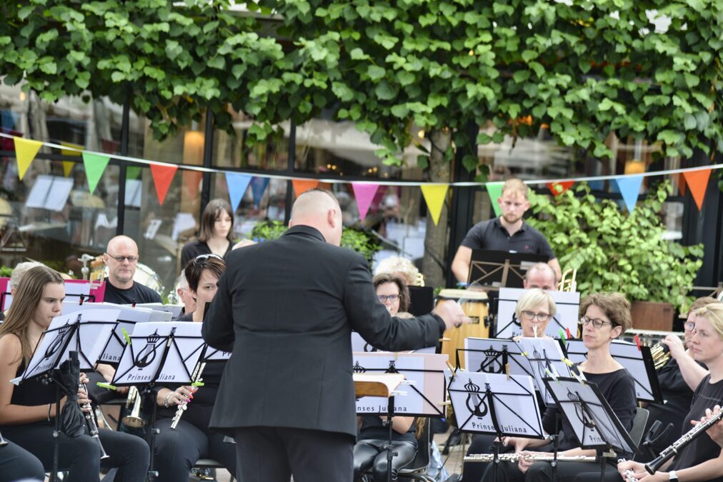 140723plataanconcert-juliana-zelhem-25-scaled
