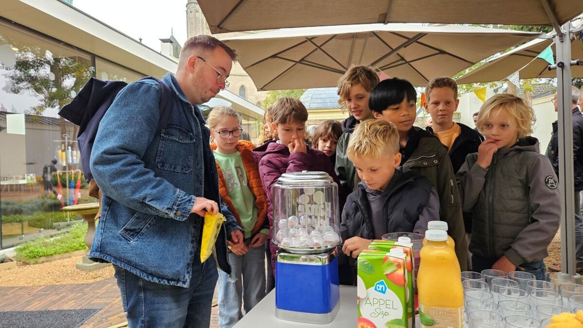2025-10-08-Muntschat-kauwgomballenautomat-003