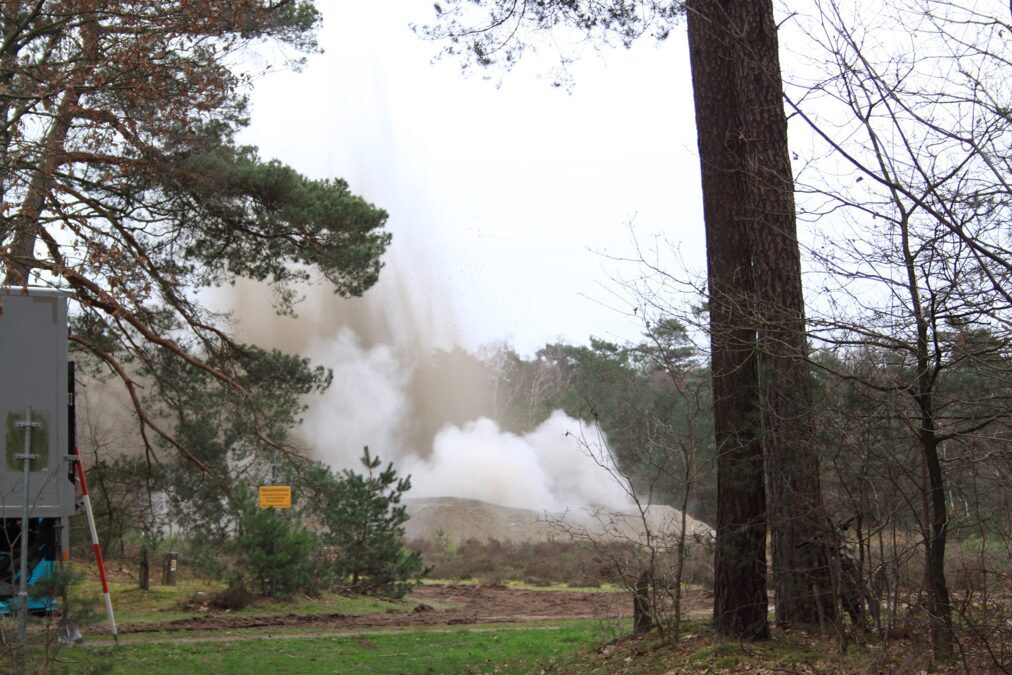 explosie-vliegtuigbom-Lochem-22-maart-2023-scaled