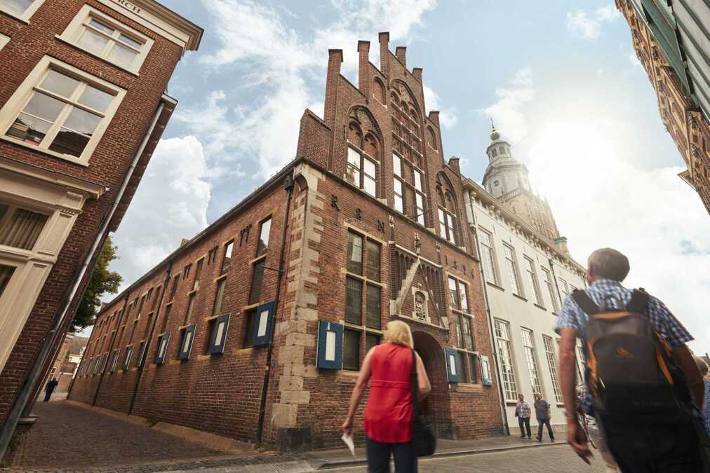 2023-09-28-Burgerzaal-exterieur.jpg
