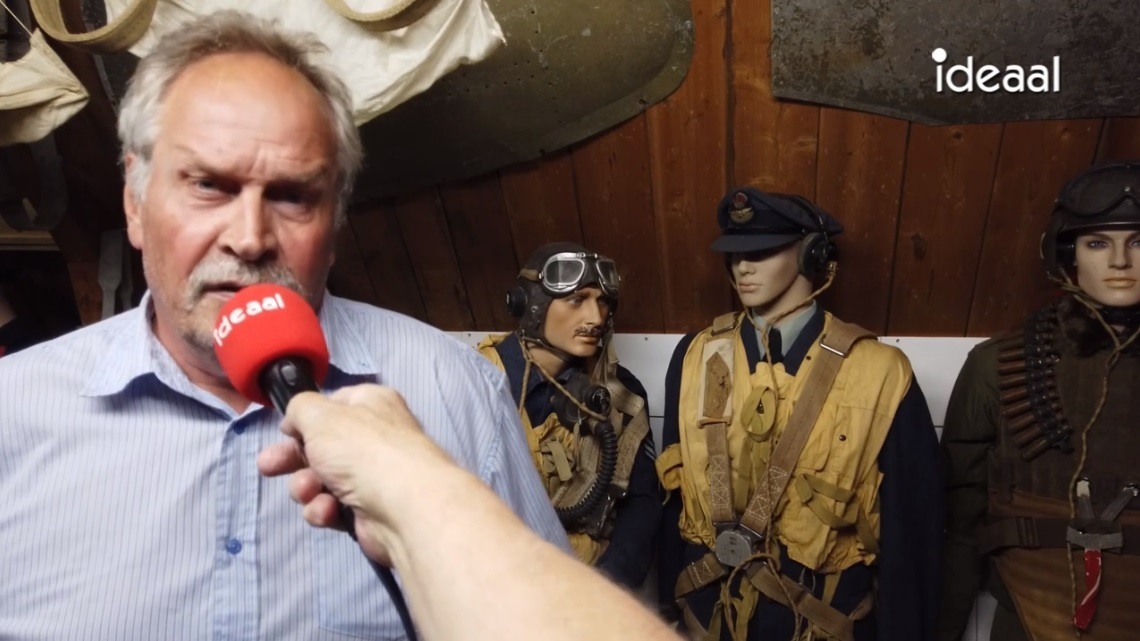Bert-Schieven-Op-zoek-naar-de-naam-van-een-Britse-piloot