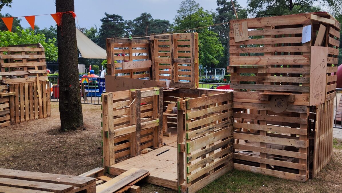 2022-huttenbouwdagen-vorden-scaled