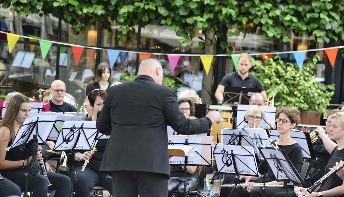 140723-plataanconcert-juliana-zelhem-25-foto-rtv-ideaal