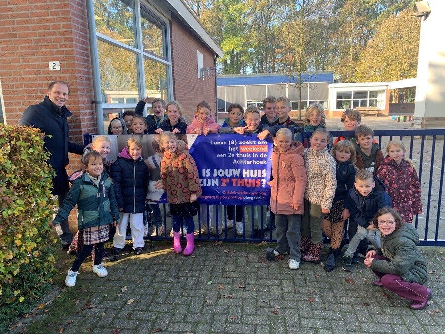 Oproep-pleegzorg-bij-De-Hove-002.jpg