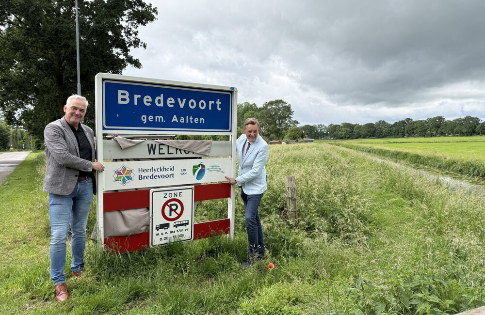opening kombord wethouder Schutte OG burgemeester Stapelkamp Aa (002)