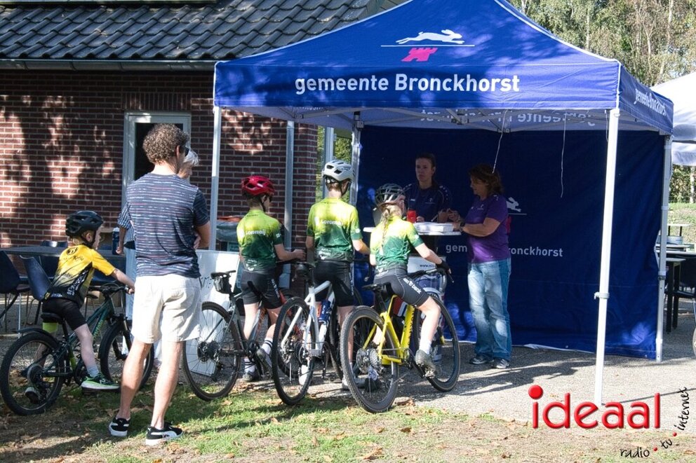 7-10-2026 Clinic veldrijden met Joris Nieuwenhuis 001