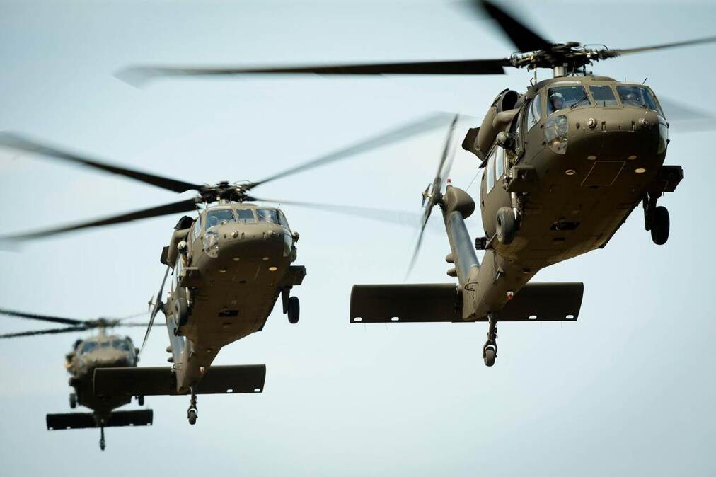 amerikaanse-blackhawks-foto-defensie