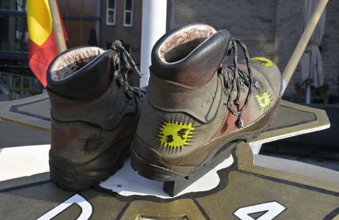 aw4d - schoenen op simonsplein - foto rtv ideaal.png