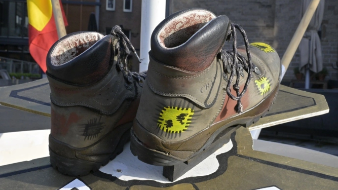 aw4d - schoenen op simonsplein - foto rtv ideaal.png