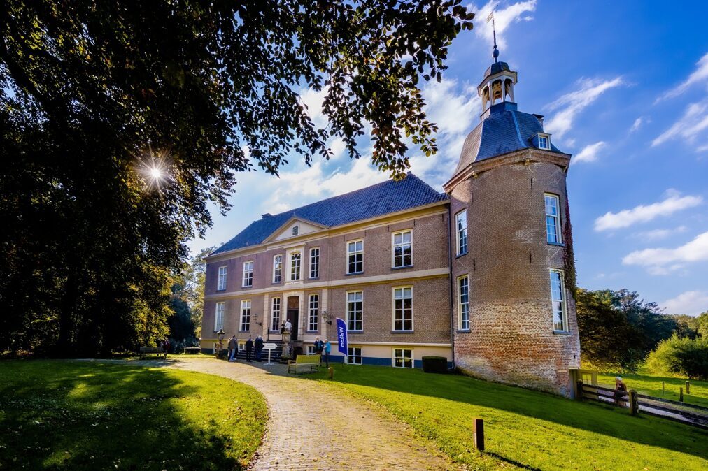 Natuurmonumenten_kasteel-Hackfort_BenHoudijk-scaled
