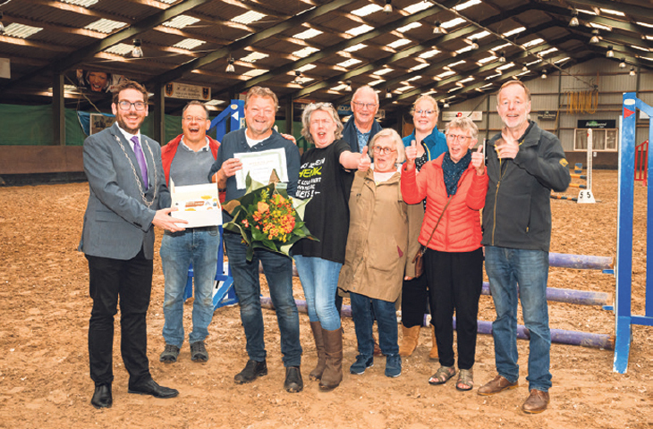foto-gemeente-Lochem-Jacintha-Pelgrum-verras_buren-burendag-taart-taartje