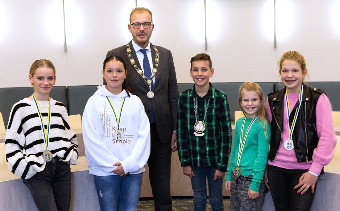 20231116-gemeente-doetinchem_kinderlintjes_T2A0209.jpg