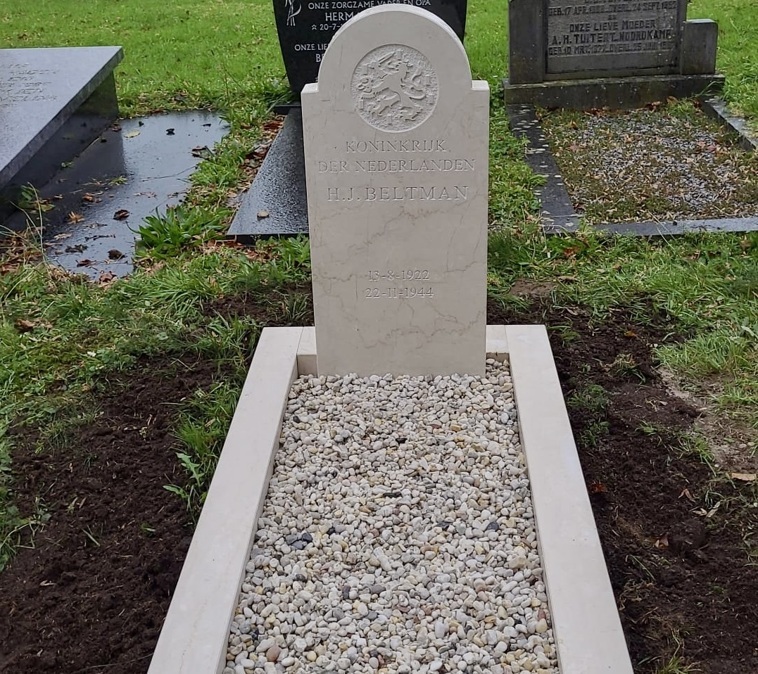 20231024-Nieuwe-grafsteen-voor-Gorssels-oorlogsslachtoffer