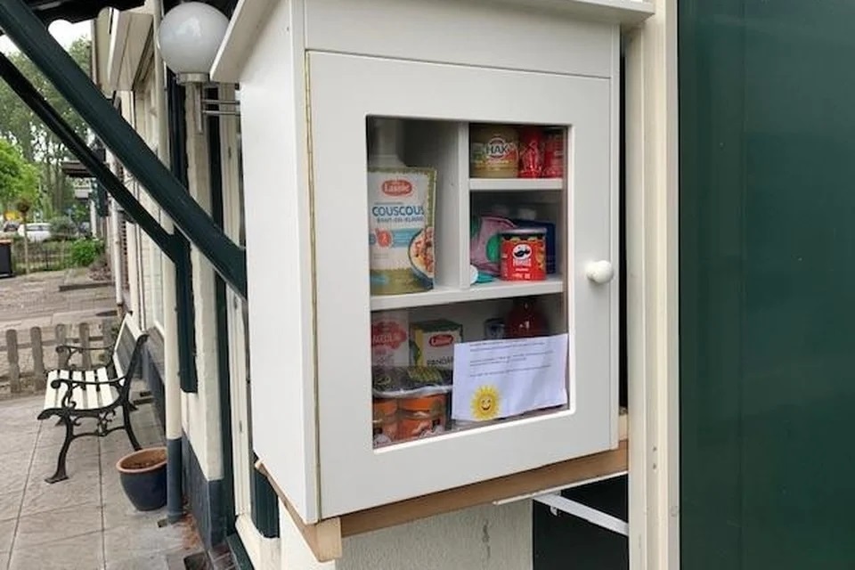 buurtkastje-inzamelen-voor-medemens-goede-doel-gemeente-bronckhorst-gemeente-lochem