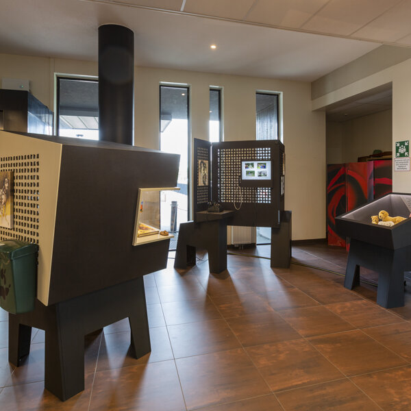 2026-04-30 Mobiele Erfgoedtentoonstelling in Polbeek (002)