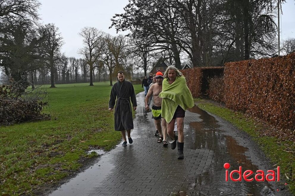 JB-nieuwjaarsduik-2026-01-01-012