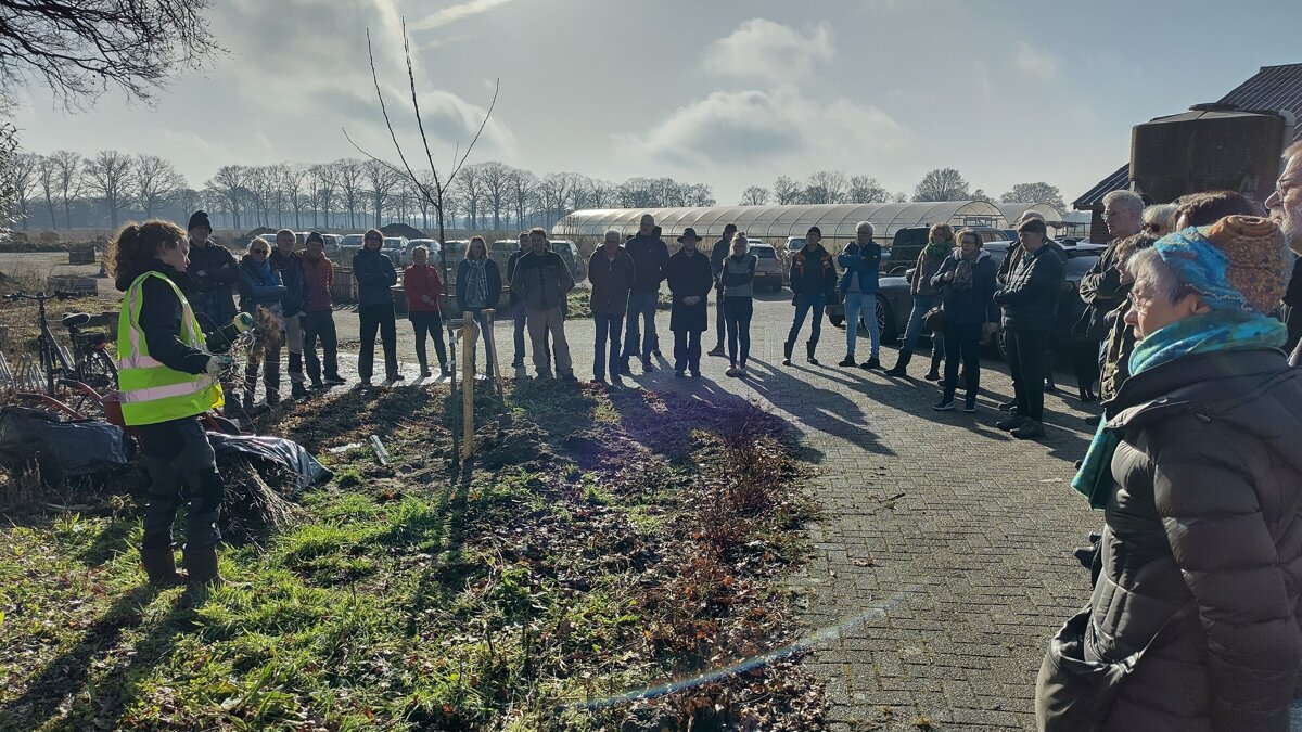 Veel belangstelling bij uitdeeldag Het Veen_foto SLG 2025