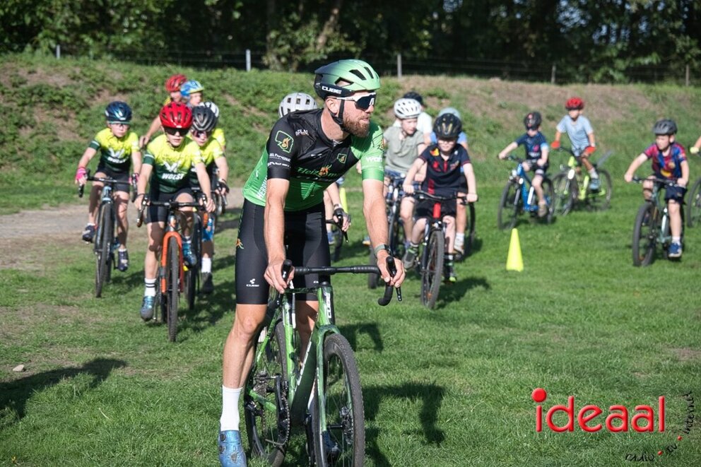 7-10-2026 Clinic veldrijden met Joris Nieuwenhuis (23)