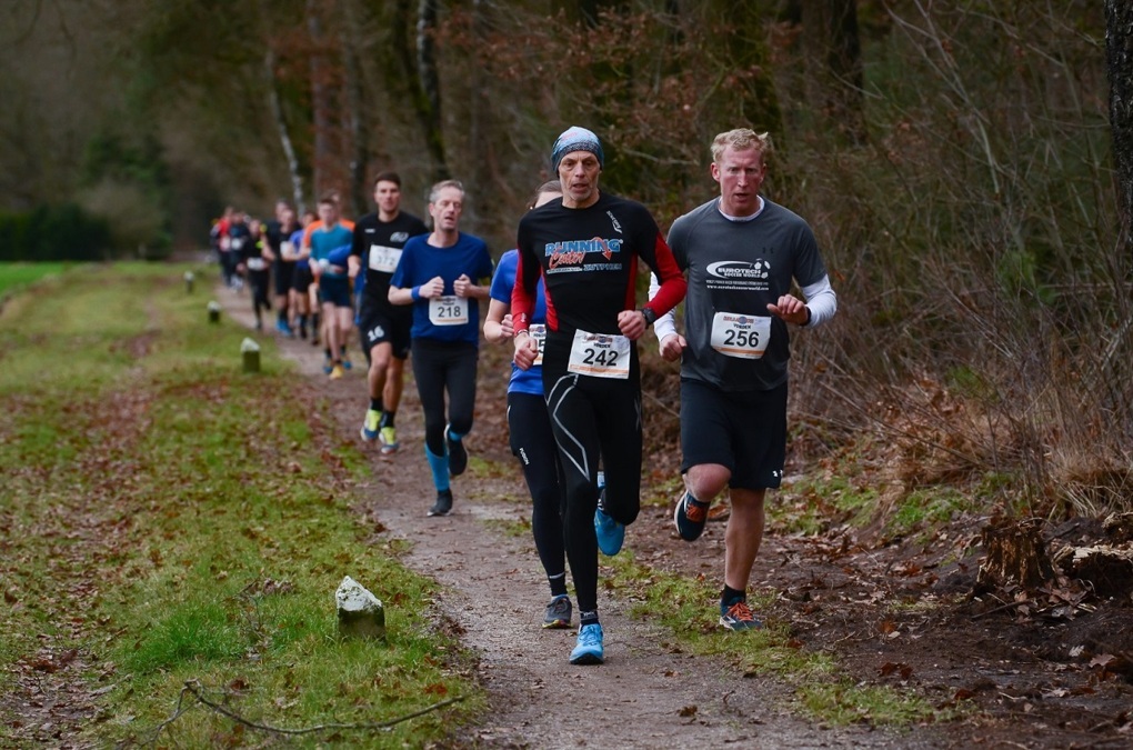 oudejaars-crossloop-vorden-10-km-lopers-foto-mischa-visser